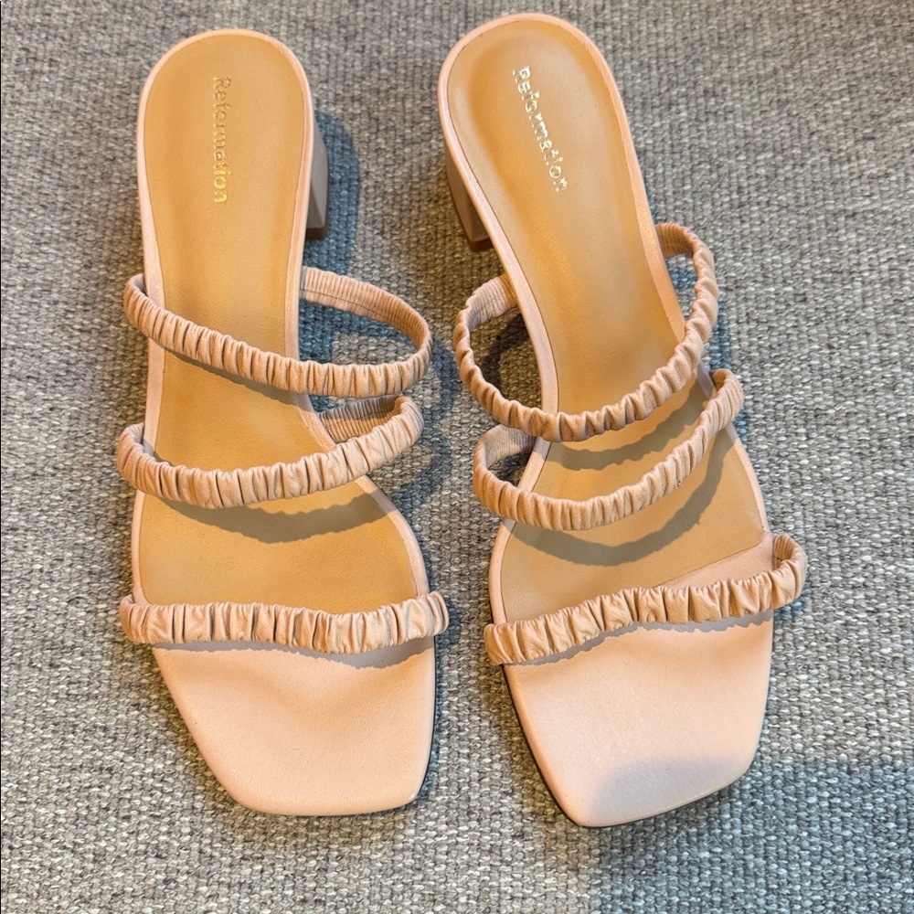 Reformation Assunta Scrunchy Strappy Block Heel Mule in Serenade Soft Pink 5.5 - Picture 6 of 12
